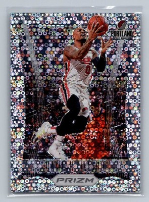 DAMIAN LILLARD 2020-21 PANINI PRIZM THROWBACK FAST BREAK DISCO CARD #11