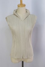 Special Price PLEATS PLEASE Beige Sleeveless Top 088 9321