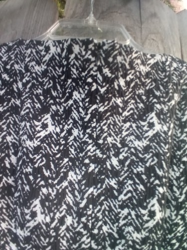 A Pea In The Pod Womens Sz S Black And White Maternity Dress Sleeveles Zip - Picture 7 of 8
