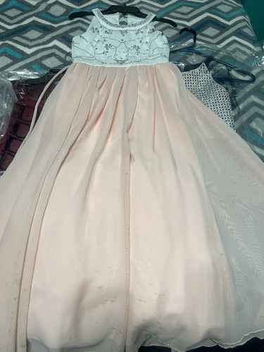 Homecoming Or Prom Dress (kids) - Picture 2 of 3