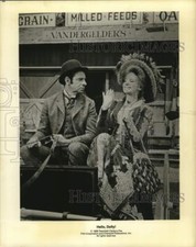 1969 Press Photo Barbra Streisand and co star in "Hello Dolly" - lrx72098