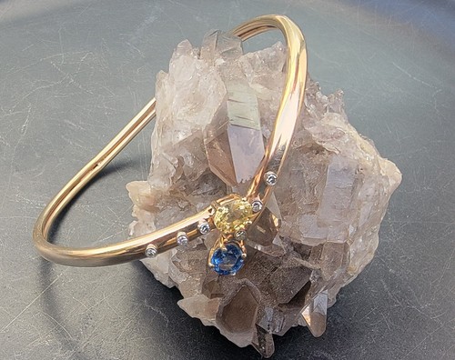 14K Yellow Gold, Blue and Yellow Sapphire And Diamond Custom Bangle Bracelet - Picture 4 of 19