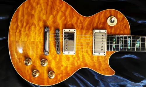2002 Gibson Custom Shop Les Paul Elegant - AAAA - Amber Quilt Top