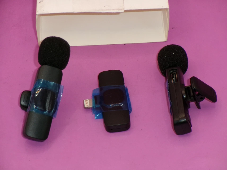 Wireless Lavalier Mini Microphone for Iphone w/ Lightning connector - Image 3 of 4