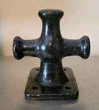 Antique Cast Iron Mooring Bitt, Sampson Post/Bollard, Cleat  4.5" X 6" Base