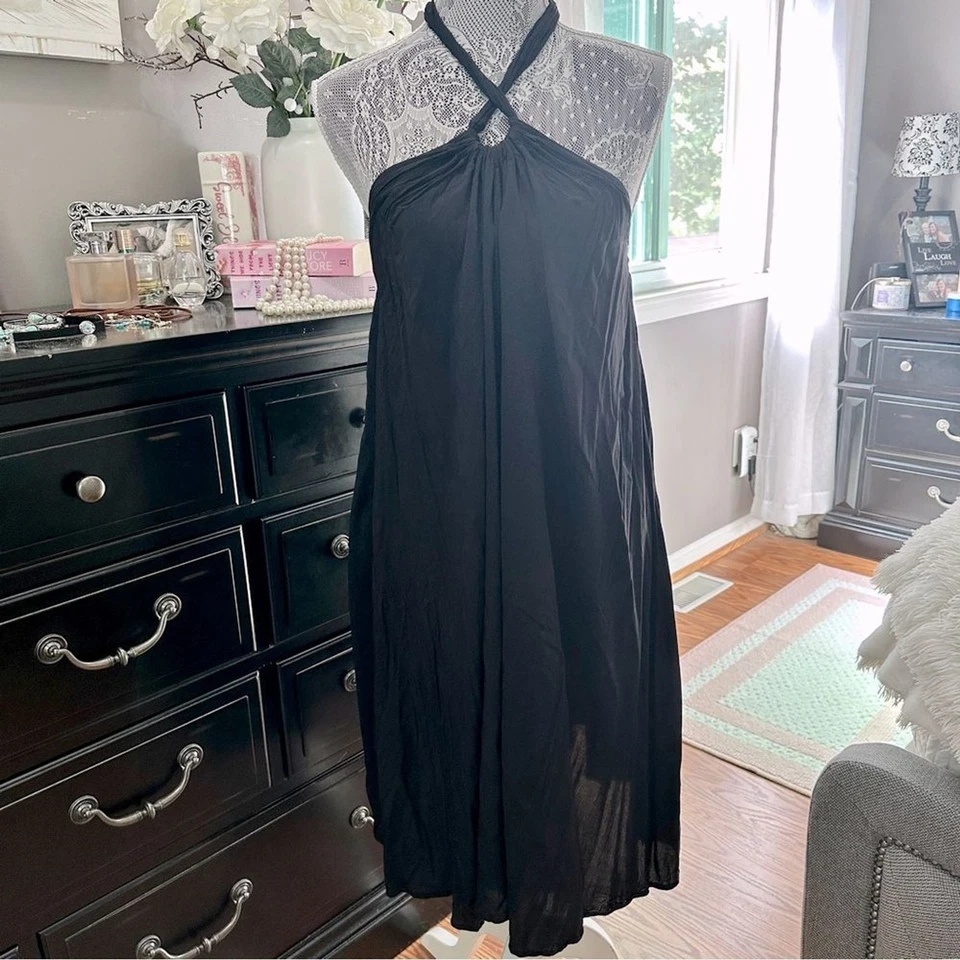 Vestido de encubrimiento de natación halter negro VENUS | Ropa de resort fluida | Talla M Foto 3 de 4