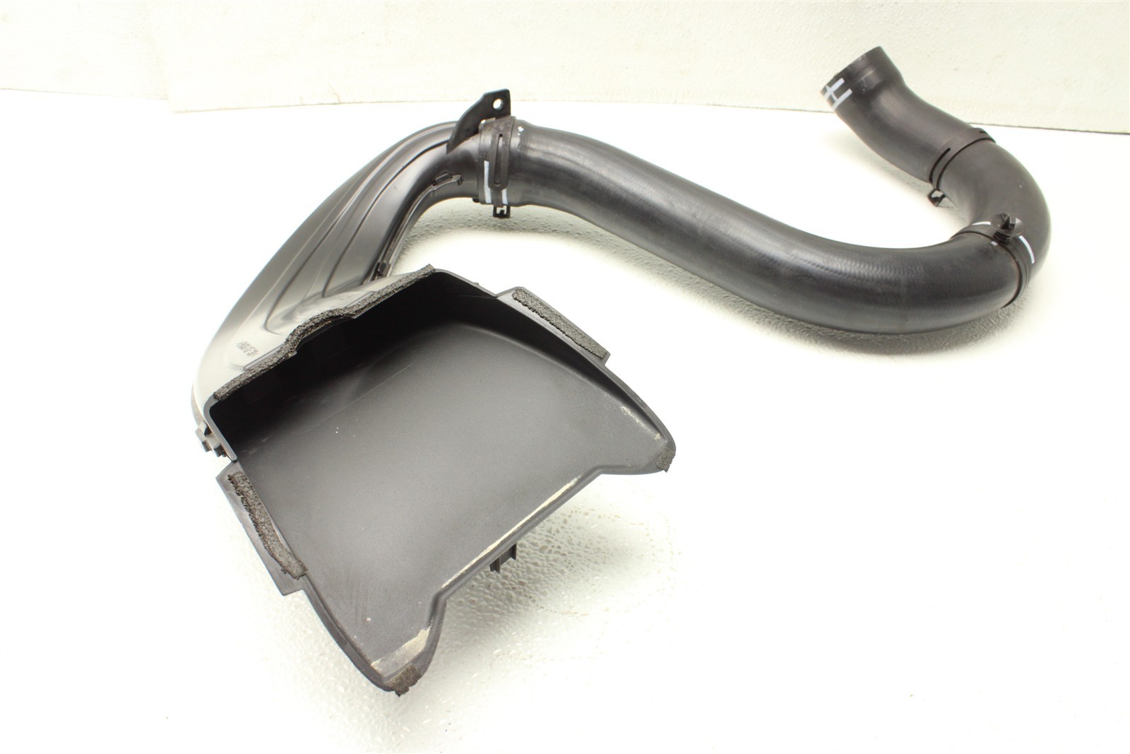 2025 McLaren Artura Duct Vent 16AB762SP 16AA644SP