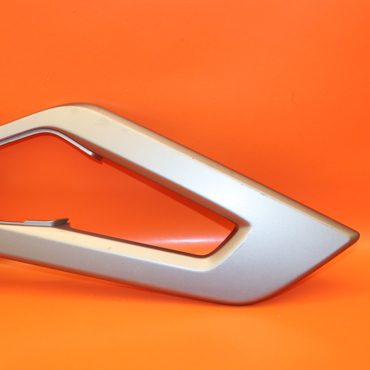 LAMBORGHINI AVENTADOR RIGHT SIDE DOOR HANDLE 2012-2014 2015 2016 470867172 OEM