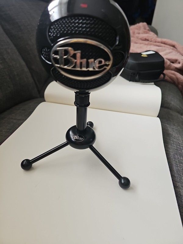 BLUE SNOWBALL USB MIC STREAMING PODCAST PC GAMING MICROPHONE BLACK