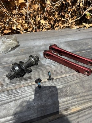 Old Mid School BMX rot eloxiert dreiteilige Kurbel & amerikanisches Innenlager