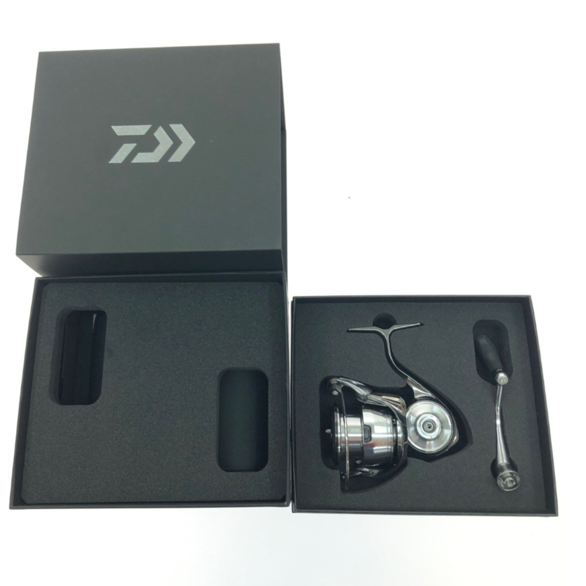 Daiwa Spinning Reel 22 Exist Pc Lt3000-Xh 00061102 Very Daiwa Spinning Reel 22 Exist Pc Lt3000-Xh 00061102 Very