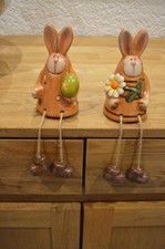 2 schöne Osterhasen bemalt und Glasiert 14cm hoch