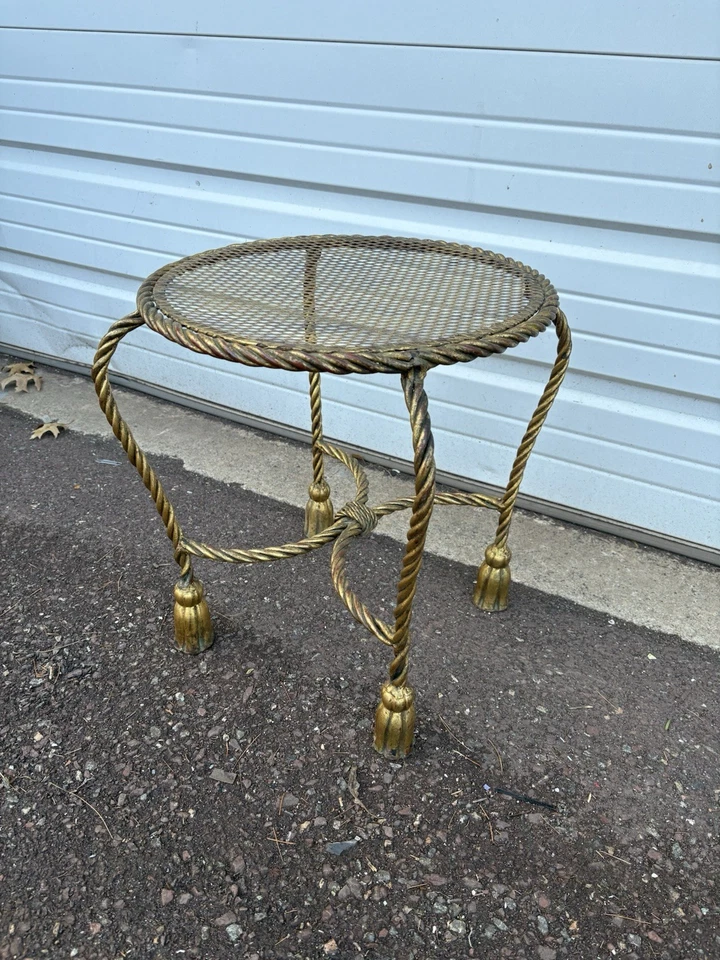 SILLA DE BANCO TABURETE Y BORLA DE HIERRO DORADO CUERDA DE METAL DE HIERRO DORADO VINTAGE ITALIA HOLLYWOOD REGENCY Foto 3 de 4