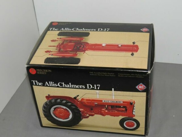 allis chalmers d17 toy tractor