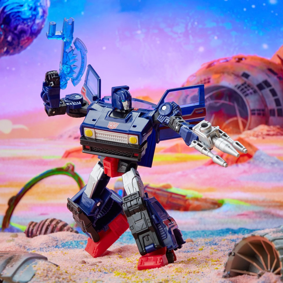 Hasbro Transformers, Generations Legacy - Kickback Deluxe, action