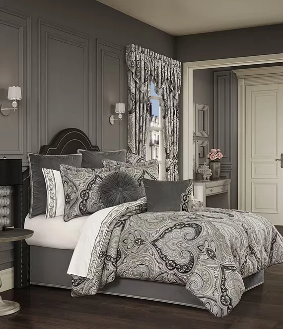 J QUEEN NEW YORK J. Queen New York Mariana Silver 4 Piece Comforter Set New