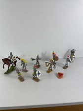 Cherilea Knight Set HTF Rare 60s England Plastic Collectible