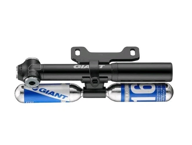 Giant Control Mini Pro CO2 pump Presta Schrader Lightweight Gas Canister