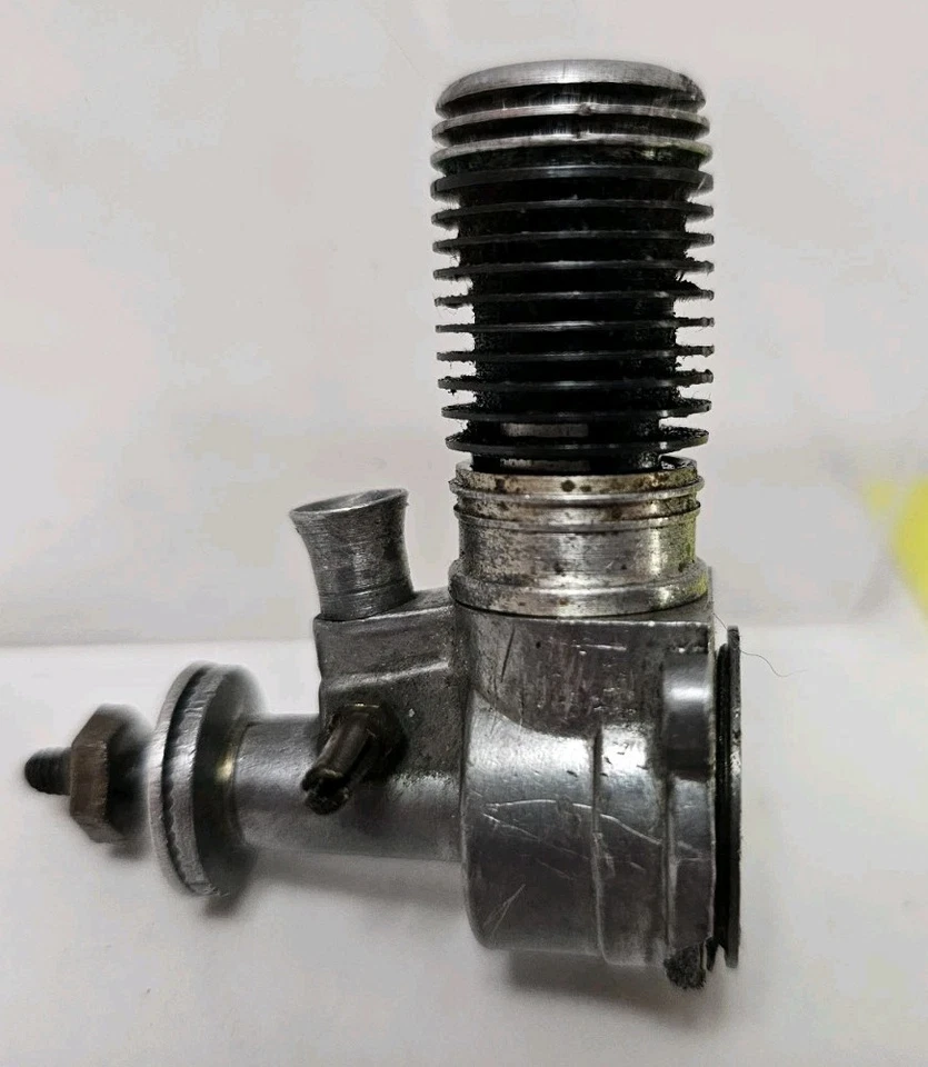 Anderson Baby Spitfire 045 CL / FF Engine - Ref. 31w - Image 2 of 4