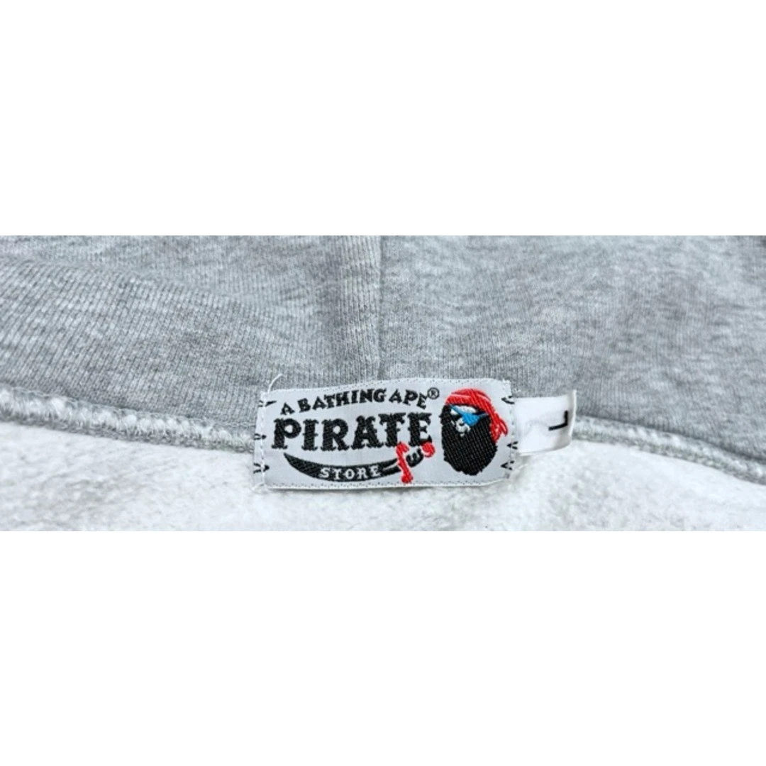 A BATHING APE (BAPE) Felpa con cappuccio e zip A Bathing Ape Pirate Store stampa posteriore A31405 007