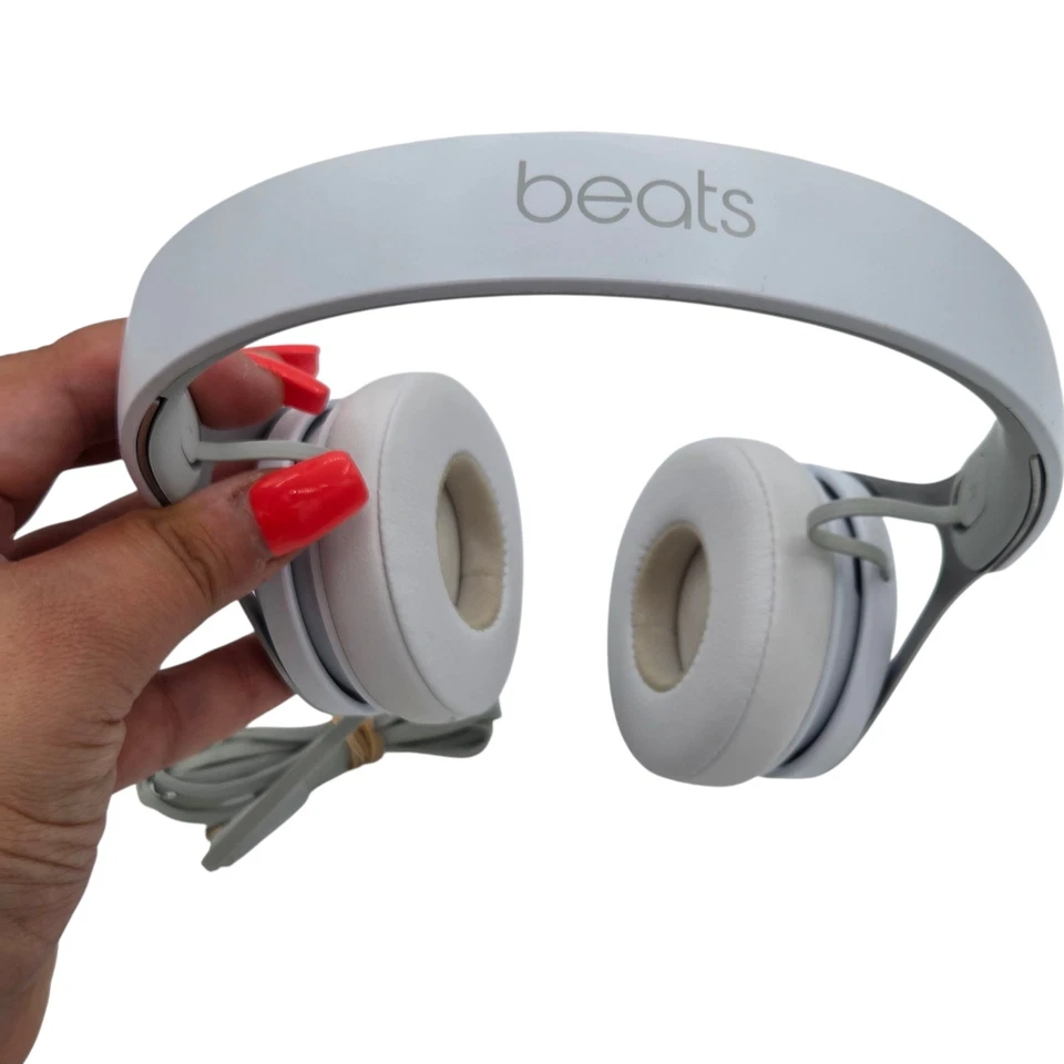 Auriculares Beats by Dr Dre EP con cable negros ML992LL/A USADOS BUENOS Foto 4 de 4