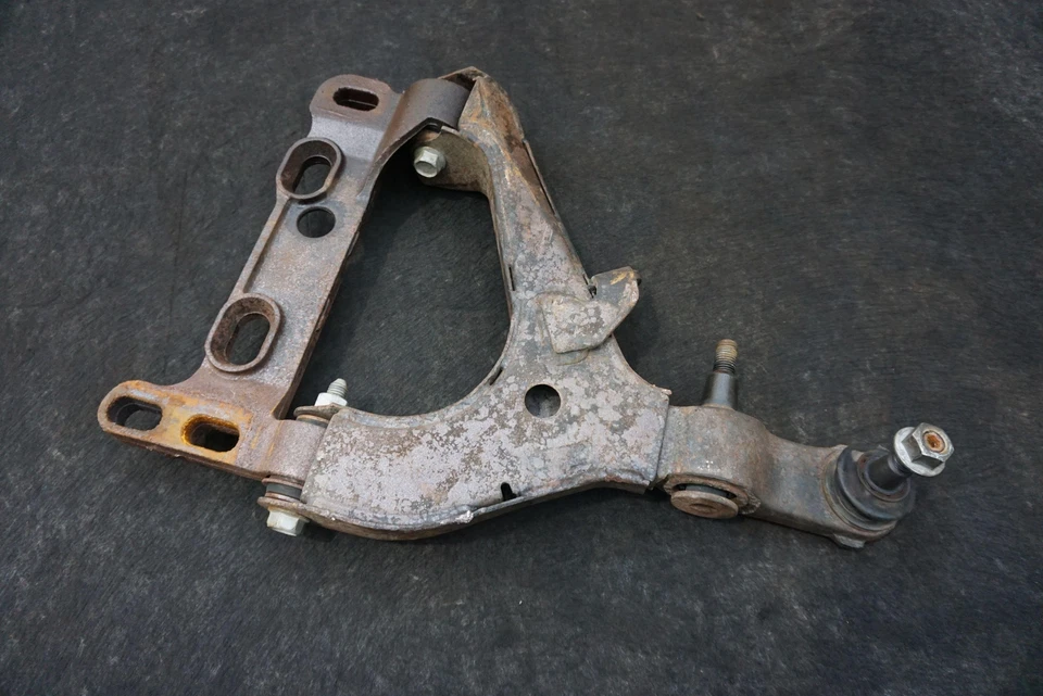 Juego 2 Brazos de Control Delanteros Izquierdos Superior e Inferior OEM 15219429 Chevrolet SSR 2003-06 Foto 3 de 4