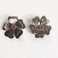 Vintage Flower Stud Earrings Sterling Silver Pink Stone  011 