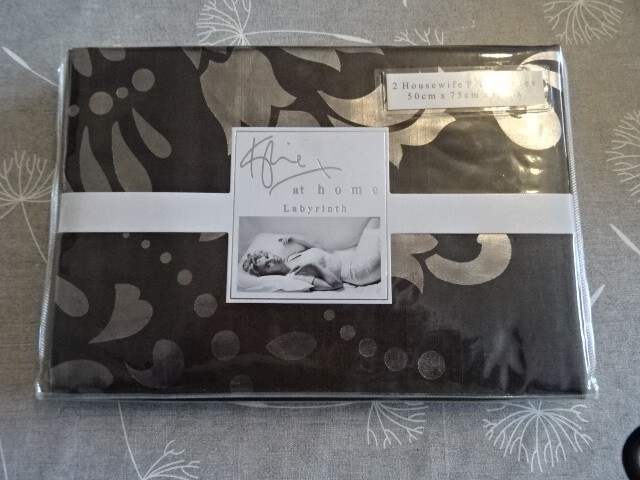 KYLIE AT HOME LABYRINTH COCOA PAIR OF HOUSEWIFE PILLOWCASES BNIP
