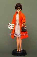 Audrey Hepburn Barbie bambola in vestito maschera gatto appena disboxato NO SCATOLA Tiffany's "
