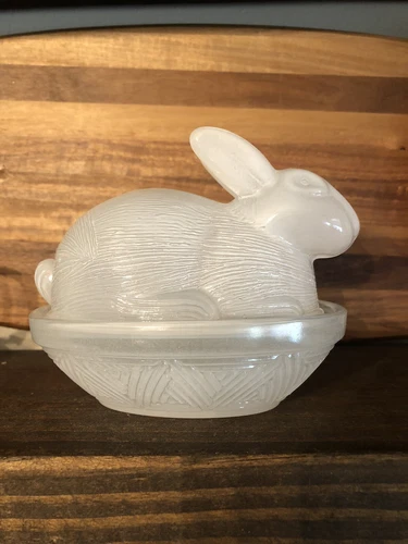 Vintage Opaque Milk Glass White Bunny On A Nest Candy Dish / Trinket Dish