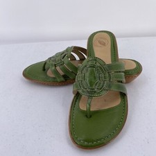 Nurture Womens Green Leather Sanals Thongs Size 9M