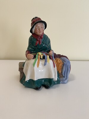 Royal Doulton Silks And Ribbons HN2017 Porcelain Figurine 6 1/2  Collectible