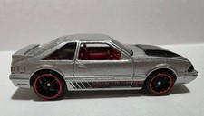 Hot Wheels Mustang Mania Box Set 92 Ford Mustang