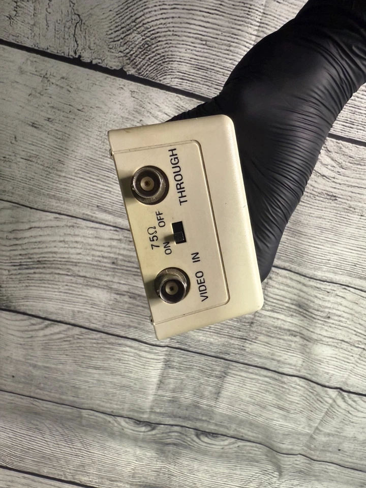 Vintage Ganz Model #PSM-02 Metal Body Color Portable Beige Service Monitor - Image 3 of 4