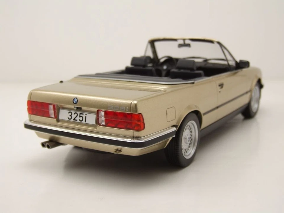 BMW 325I Cabrio E30 1985 Beige Metallizzato Modellino 1:18 MCG - Immagine 2 di 4
