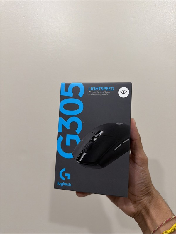 New LOGITECH G305 Lightspeed Wireless Gaming Mouse