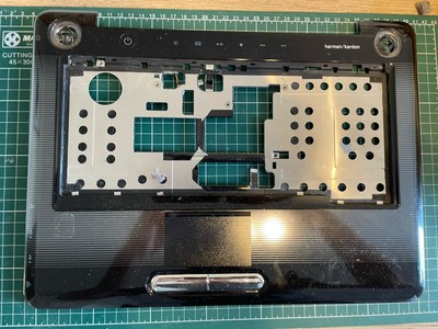 Toshiba Satellite A300 Handauflage Touchpad Trackpad Mousepad V000120350 G05