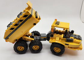 LEGO CITY 7631 - Dump Truck, RETIRED, Rare, complete with box