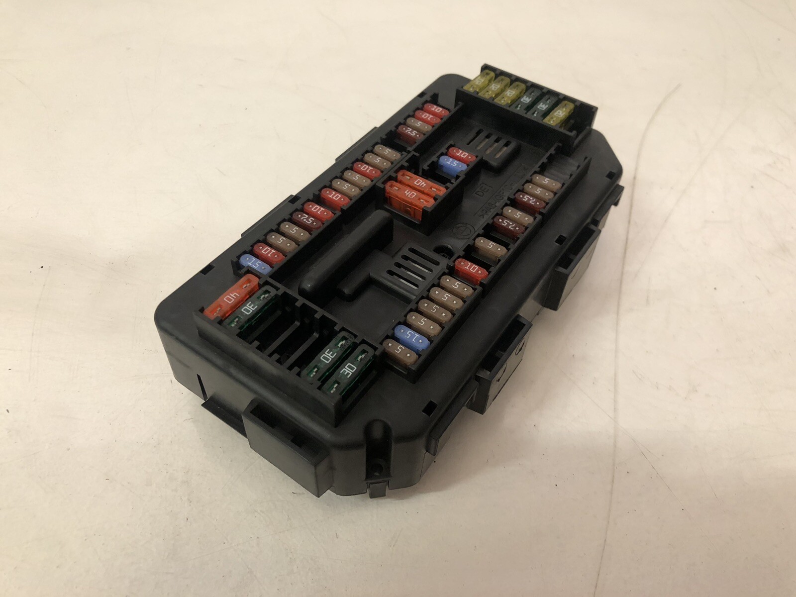 GENUINE BMW 1 SERIES F20 POWER DISTRIBUTION FUSE BOX CONTROL MODULE