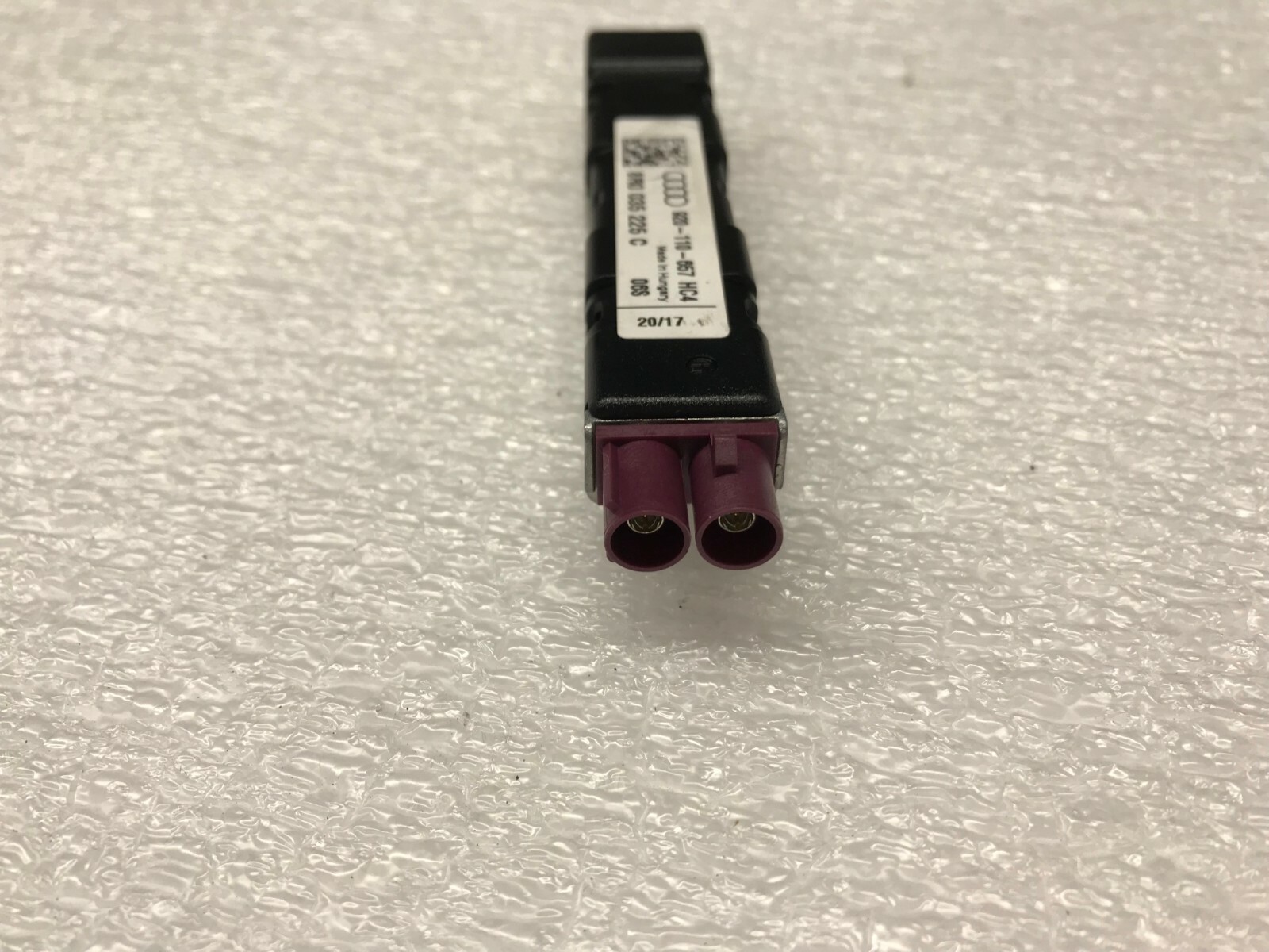 LAMBORGHINI AVENTADOR RADIO ANTENNA AMPLIFIER OEM 8R0035225C