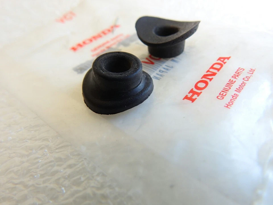 HONDA XR600,XR500,XR350,XR250,XR200.CR500,CR480,CR250,CR125.XL600,VALVE CAP,STEM - Image 2 of 3