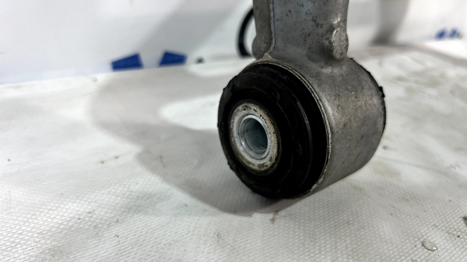 ASTON MARTIN V8 VANTAGE REAR LEFT SIDE LOWER CONTROL ARM OEM 2007 - 2017 🔵