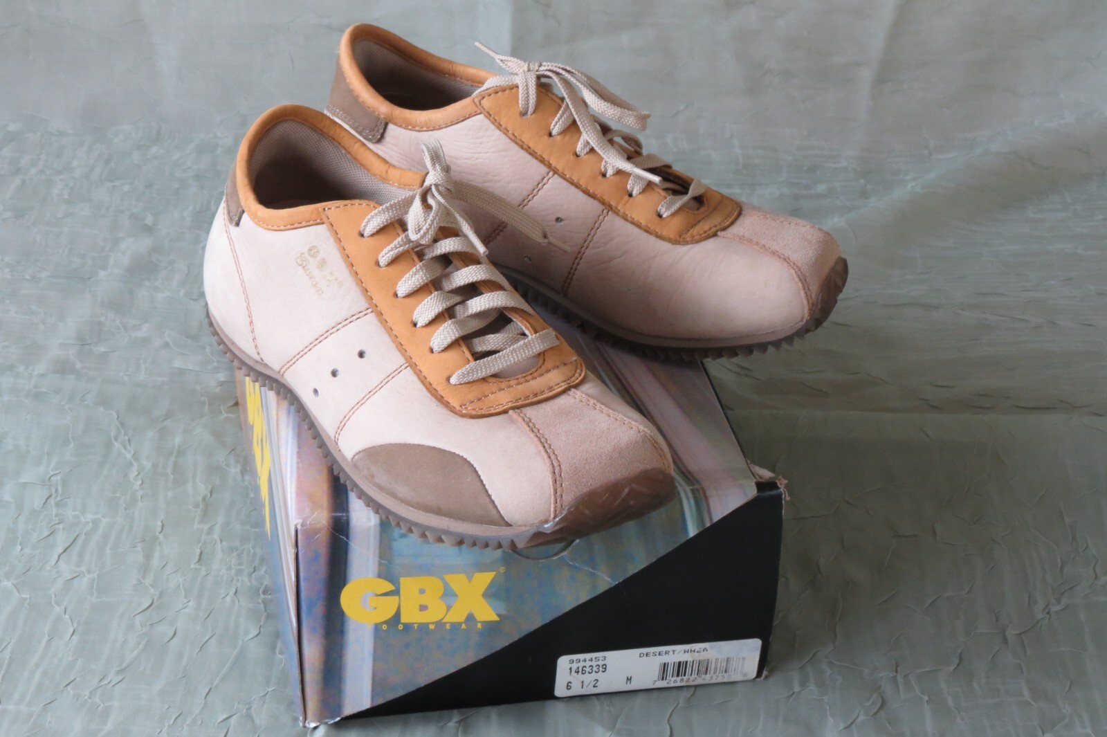 GBX men's6.5 orwomen's 8.Super clean super soft n… - image 1