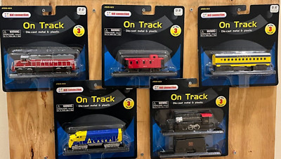 Kid Connection On Track Die-Cast Train Cars (Lot of 5) Un opened See Photos