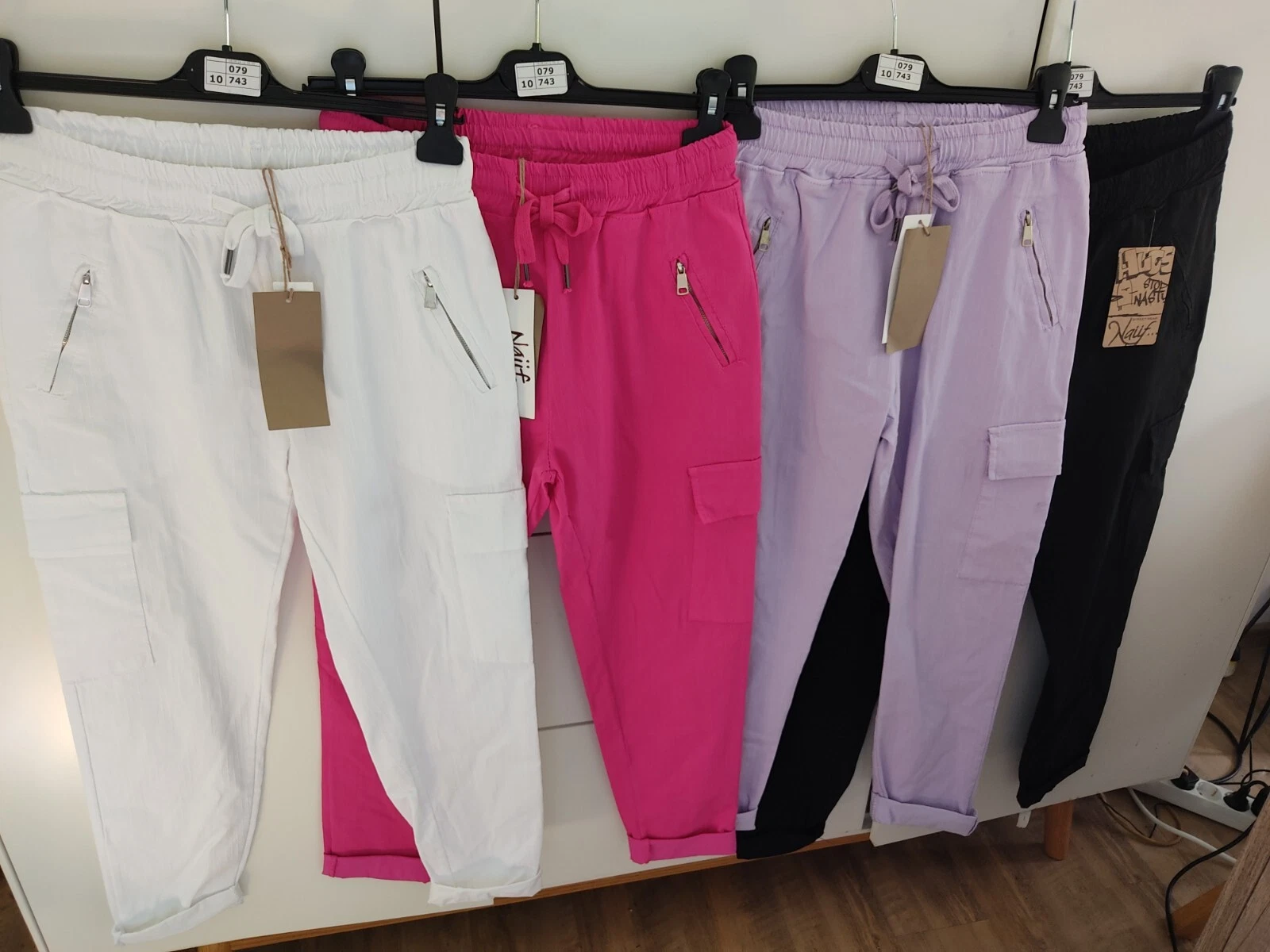MADE IN ITALY cool joggers with cargo pockets size 36 38 40 NEW