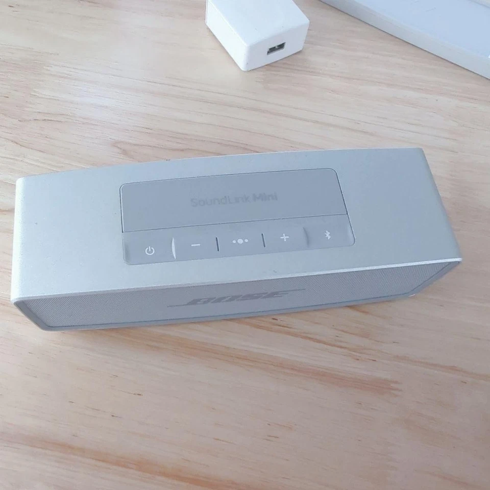 Bose SoundLink Mini Bluetooth Speaker II Weiß Tragbare Kabellose Lautsprecher... - Bild 2 von 4