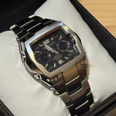 Casio G-Shock G-011D-1A Cube Black Waffle Dial Silver Analog