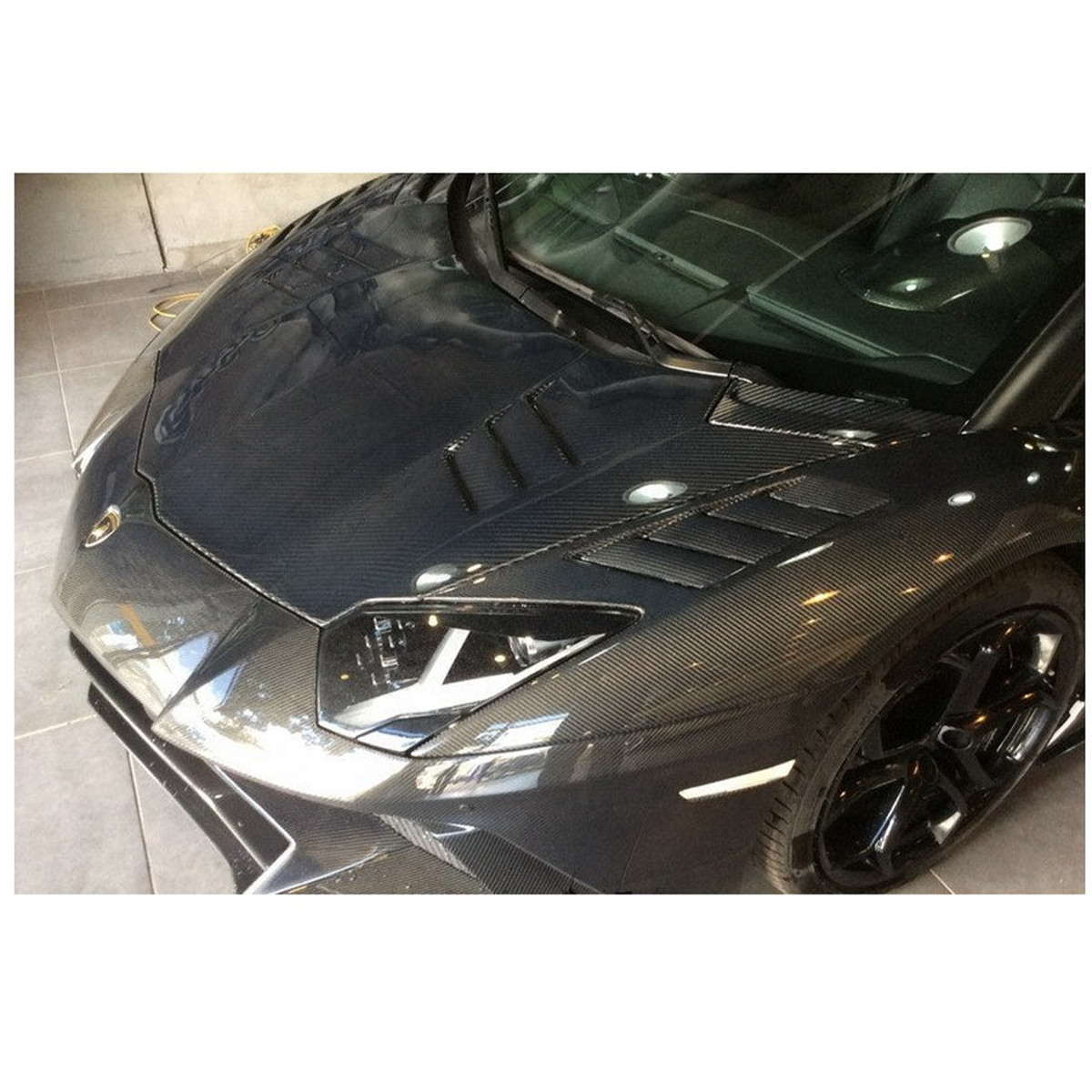 Lamborghini Aventador SVJ Engine lid