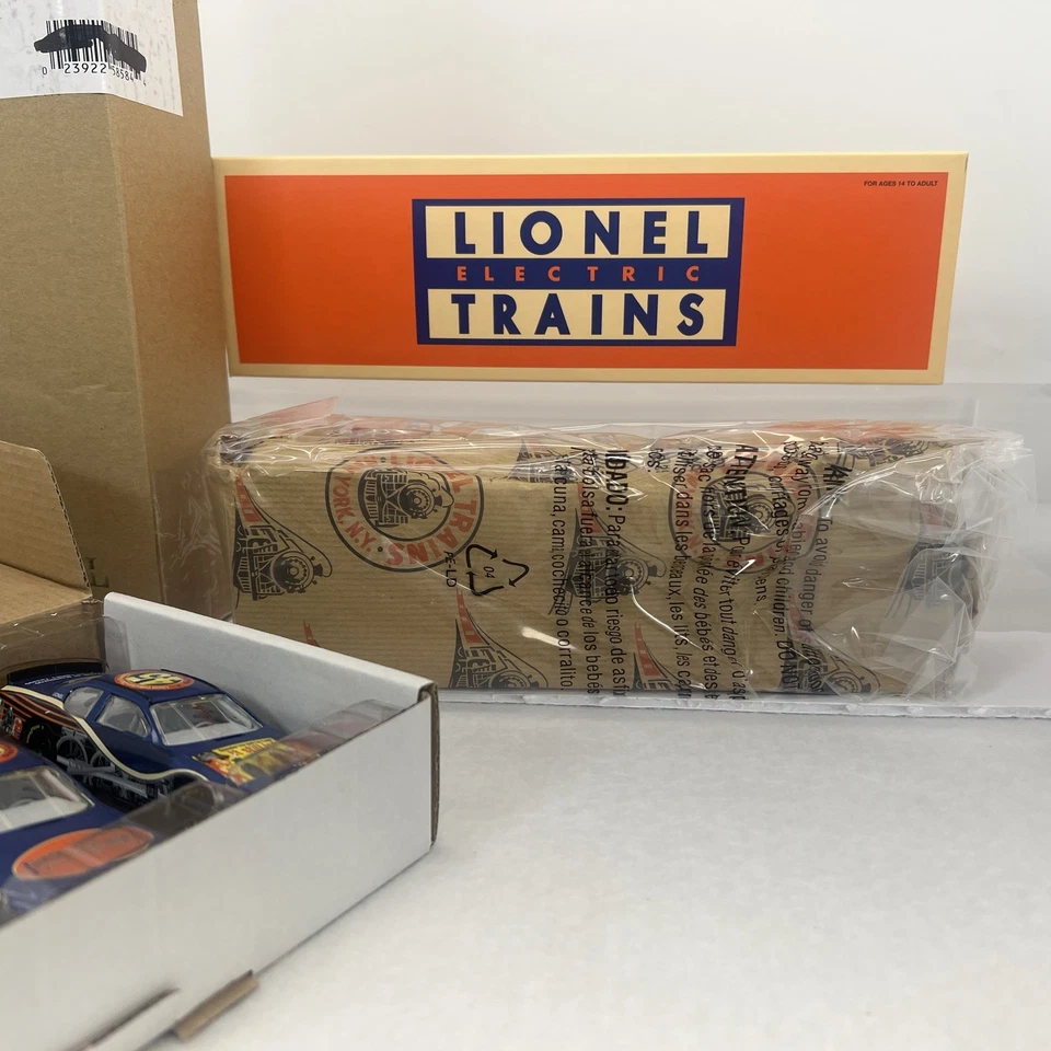 Lionel 6-58584 LCCA 2014 Wabash Auto Loader w 4 Nascar Cars NEW O Gauge Club - Image 2 of 4