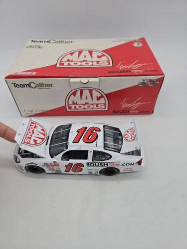 Team Caliber 1:24 NASCAR Diecast #16 Mac Tools - 2000 Ford Taurus Kevin Lepage - Picture 6 of 22